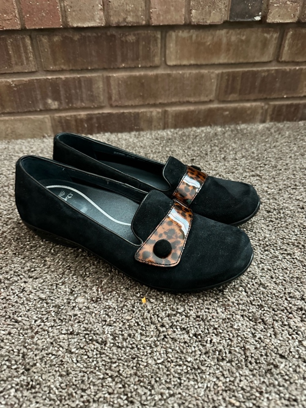 Dansko Black Suede Leopard Strap Loafers EU 39 US 8.5-9 Comfort Slip On Flats